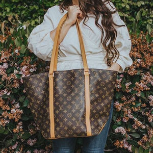 💎✨Authentic✨💎Louis Vuitton Monogram Sac Shopping Shoulder Bag